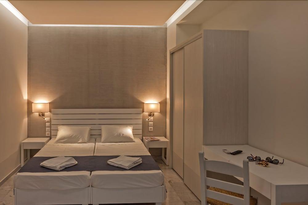 Meltemi Coast Suites Rethymno Exteriör bild