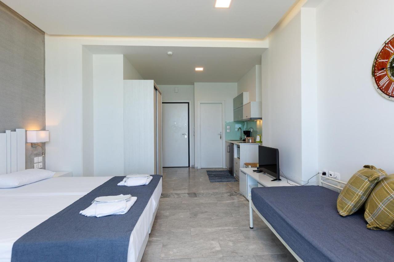 Meltemi Coast Suites Rethymno Exteriör bild